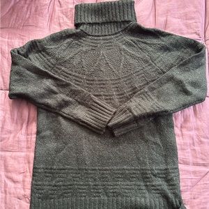 Maurice’s XS black w/ white flecks turtleneck sweater